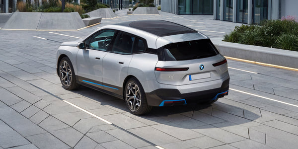 BMWiX xDrive40 charging cable