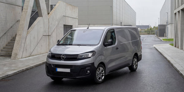 Opel Vivaro-e Combi charging cable