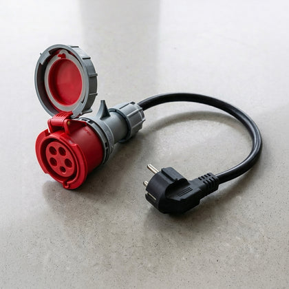 32A 5-polige CEE naar Schuko adapter