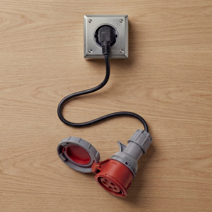 32A 5-polige CEE naar Schuko adapter