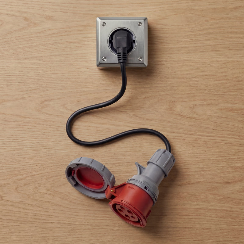 32A 5-polige CEE naar Schuko adapter